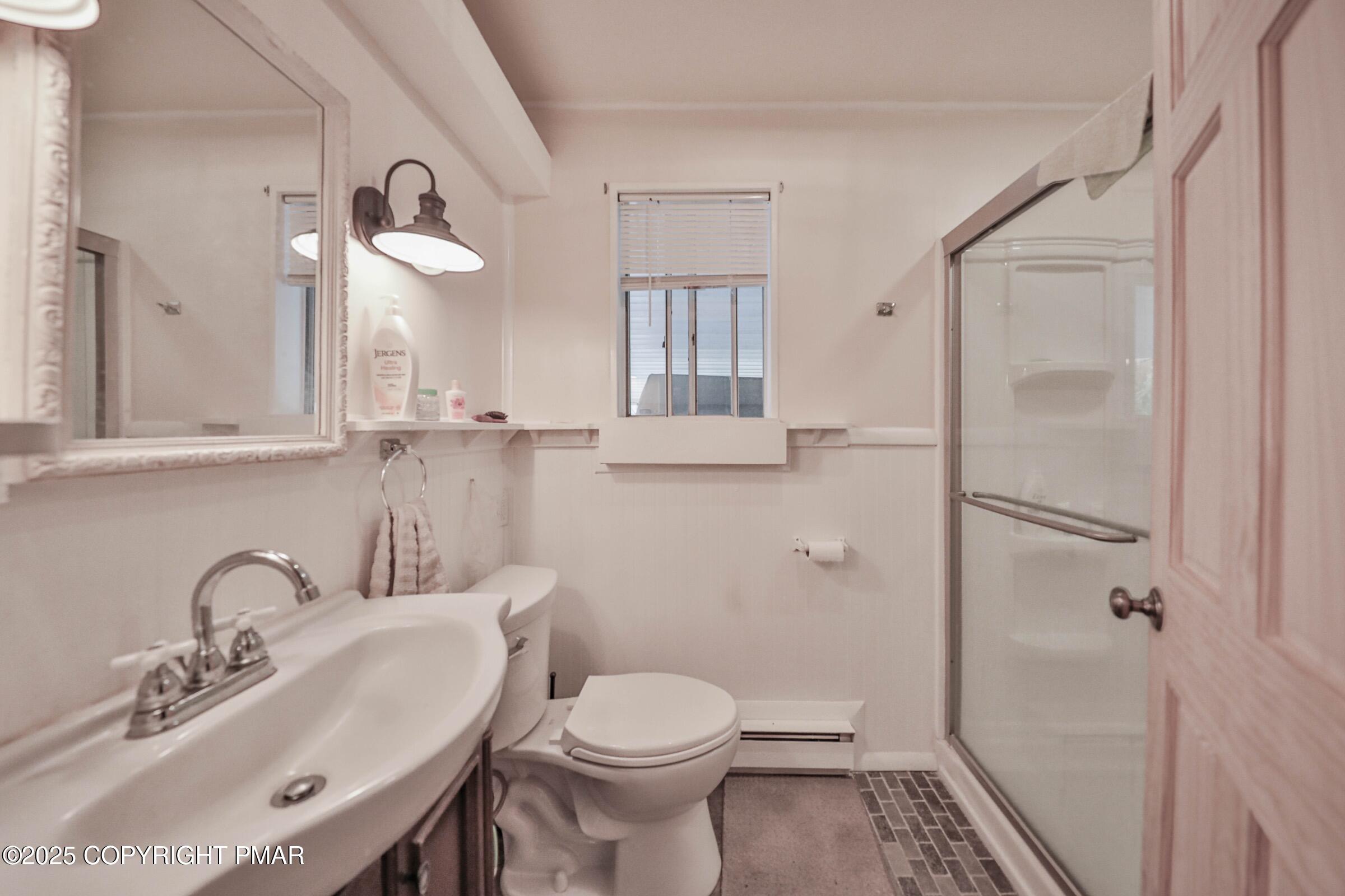 1094 Maple Lake Drive Bushkill, PA 18324 - Photo 38 of 81 Photos-40