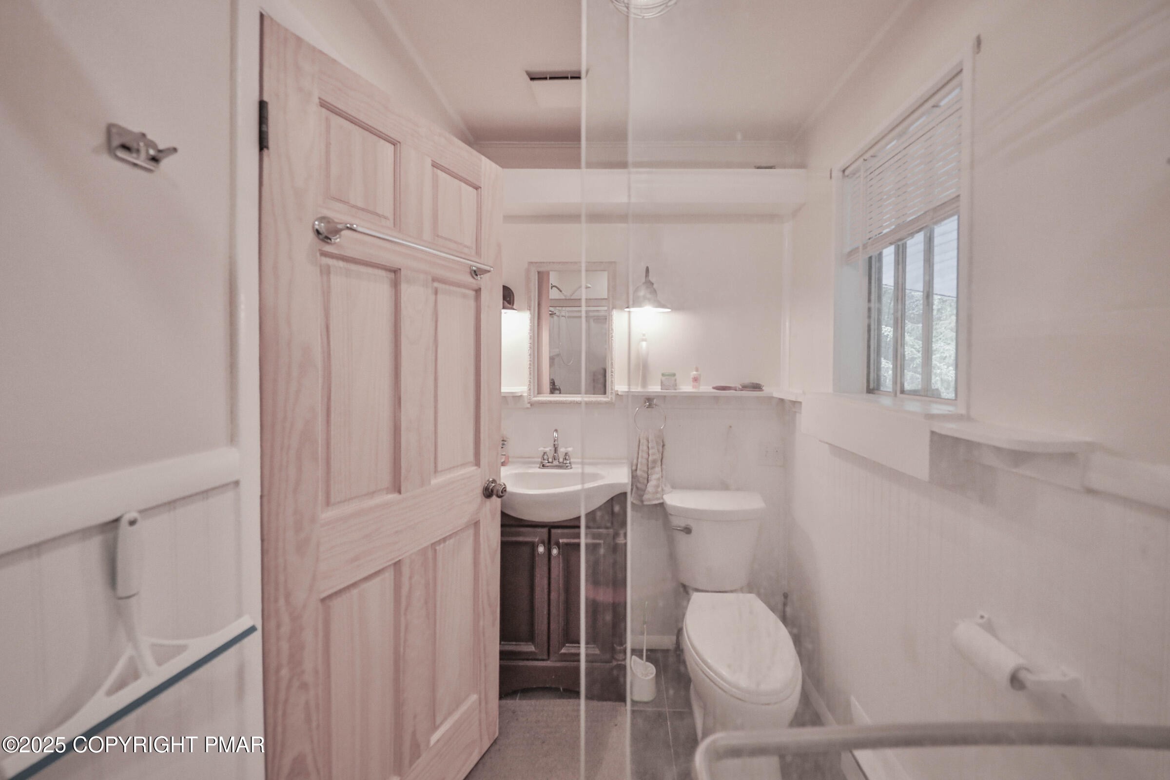 1094 Maple Lake Drive Bushkill, PA 18324 - Photo 40 of 81 Photos-42