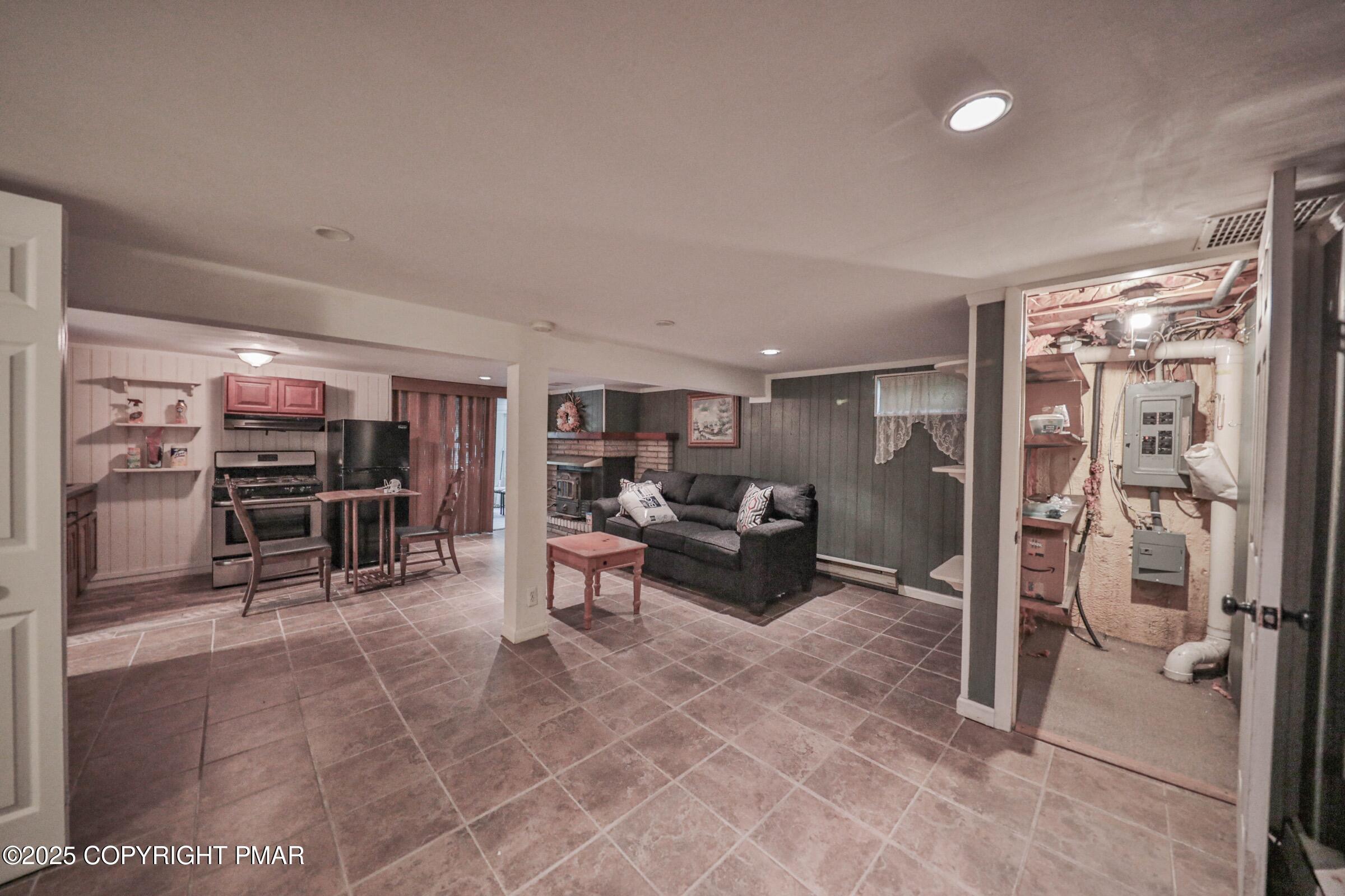 1094 Maple Lake Drive Bushkill, PA 18324 - Photo 45 of 81 Photos-47