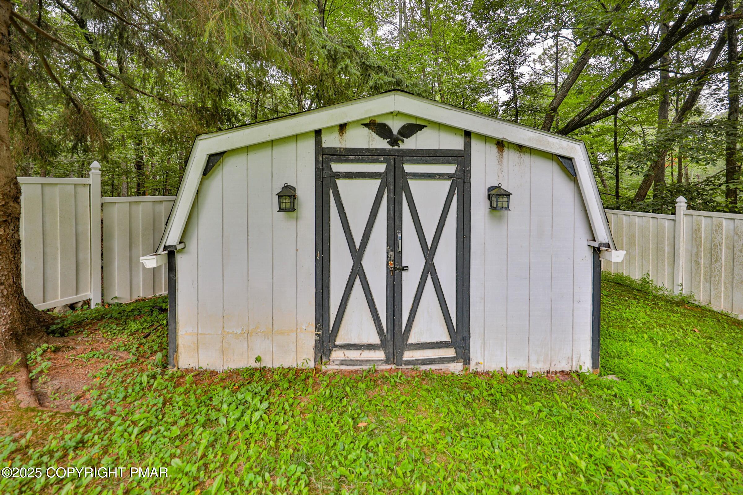 1094 Maple Lake Drive Bushkill, PA 18324 - Photo 70 of 81 Photos-74