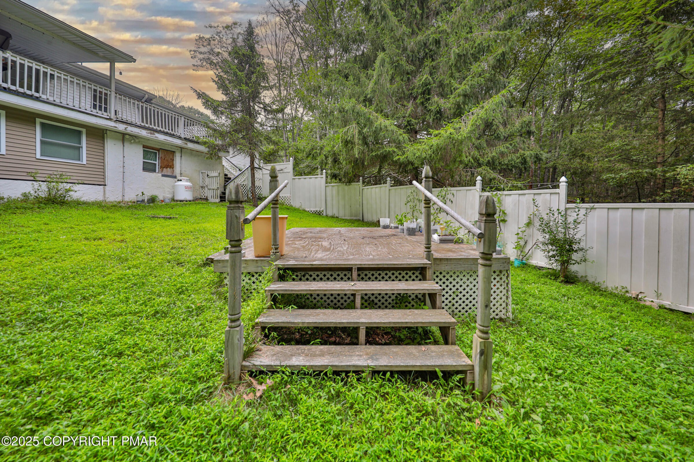 1094 Maple Lake Drive Bushkill, PA 18324 - Photo 73 of 81 Photos-77