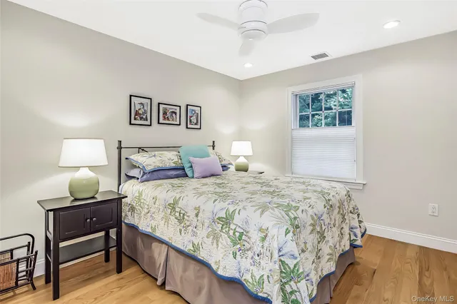 $2,495,000 | 3 Sally's Path, East Hampton, NY 11937