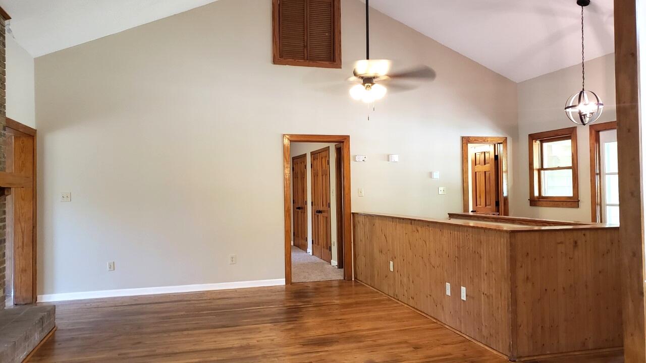 150 Falcon Court Hodges, SC 29653 - Photo 5 of 30