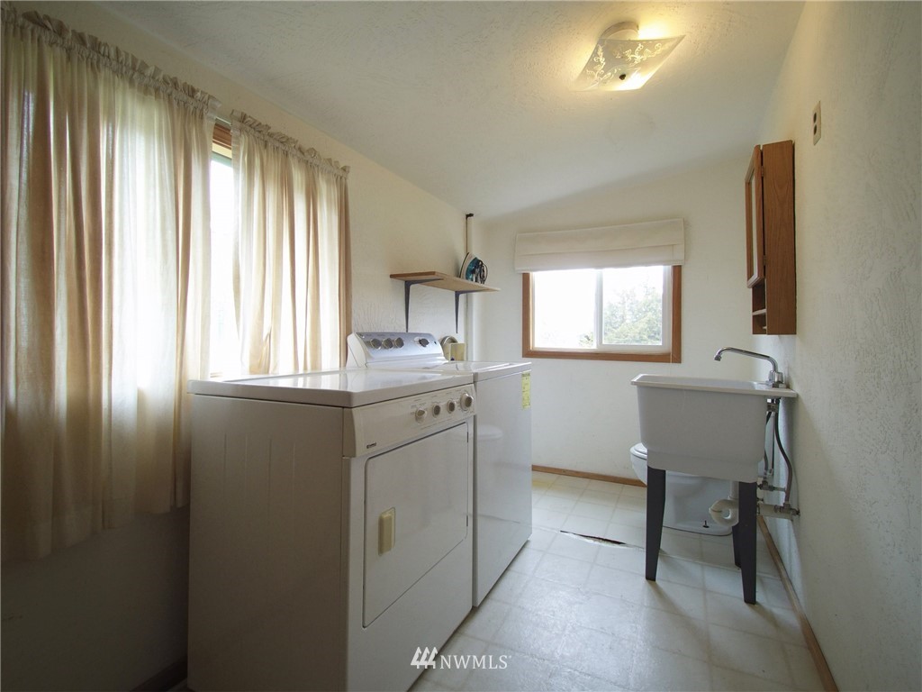 83 Gehrke Road Port Angeles, WA 98362 - Photo 12 of 24 Gallery Image 12
