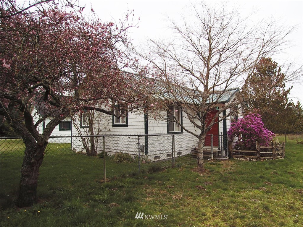 83 Gehrke Road Port Angeles, WA 98362 - Photo 4 of 24 Gallery Image 4