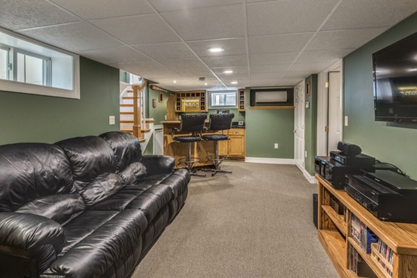 23 Davida Road Burlington, MA 01803 - Photo 19 of 28 Gallery Image 19