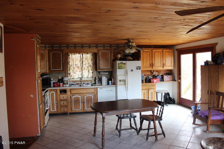 41 Spring Hill Road Moscow, PA 18444 - Photo 2 of 19