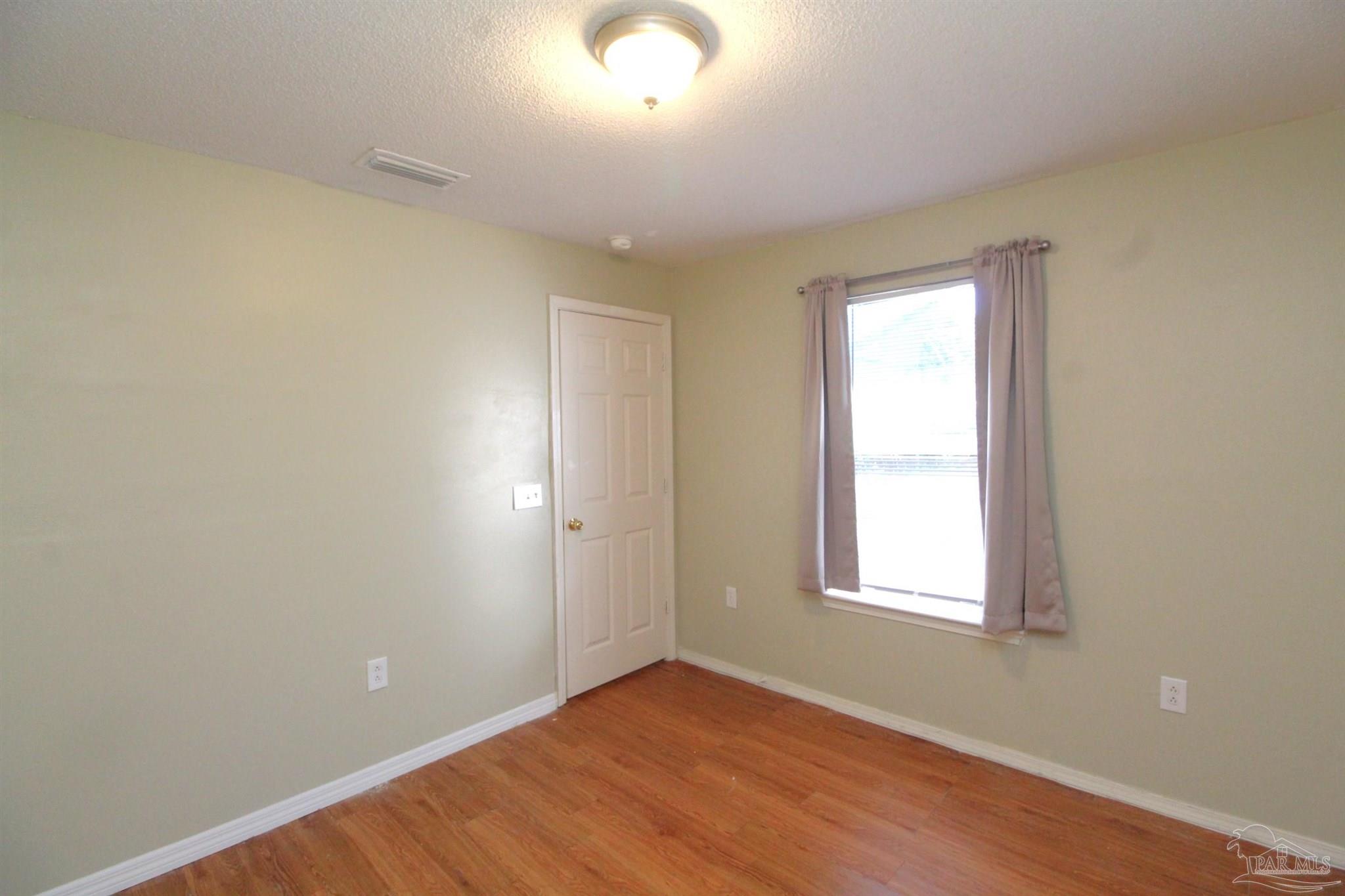 1007 West Hatton Street Pensacola, FL 32501 - Photo 11 of 12