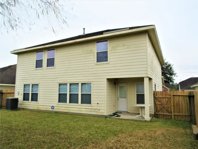 $2,100 | 11323 Harbour Lake Court, Humble, TX 77396