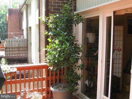 1915 Greenberry Road Baltimore, MD 21209 - Photo 16 of 28 Exterior (Rear)