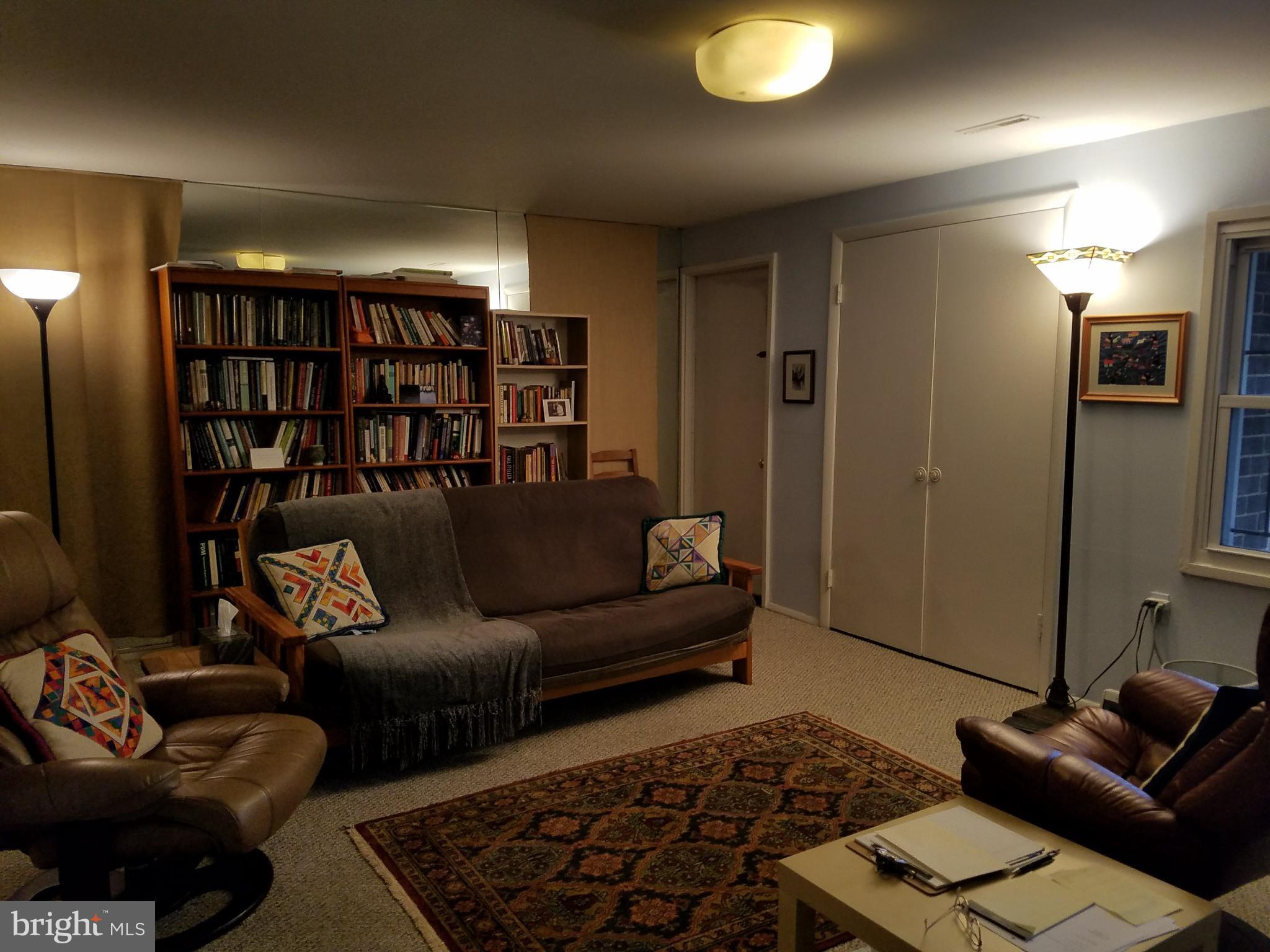 1915 Greenberry Road Baltimore, MD 21209 - Photo 25 of 28 Family Room