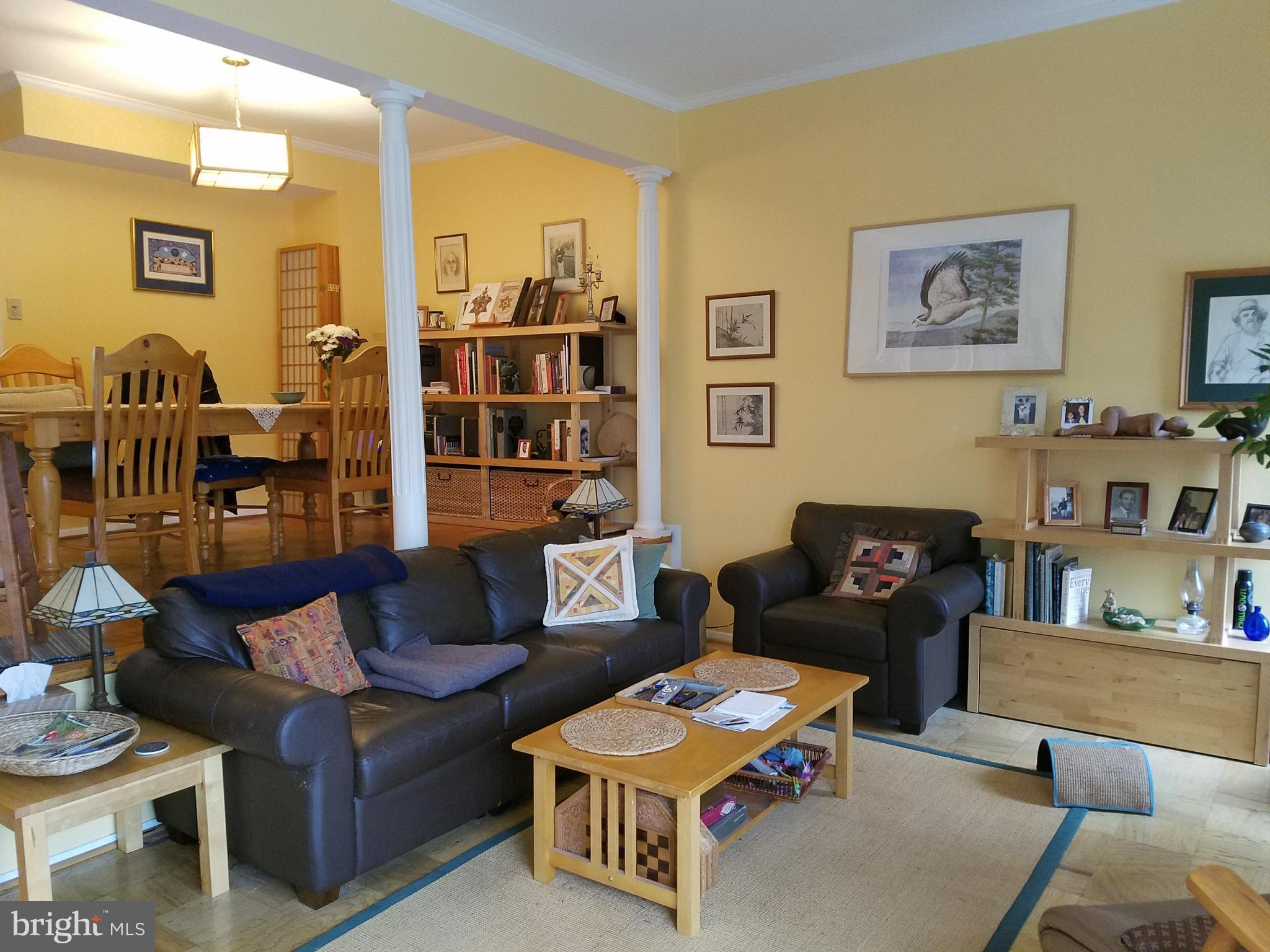 1915 Greenberry Road Baltimore, MD 21209 - Photo 10 of 28 Living Room