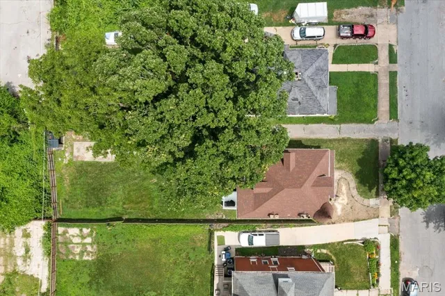 $2,000 | 5829 Bartmer Avenue, St. Louis, MO 63112