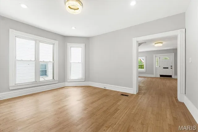 $2,000 | 5829 Bartmer Avenue, St. Louis, MO 63112