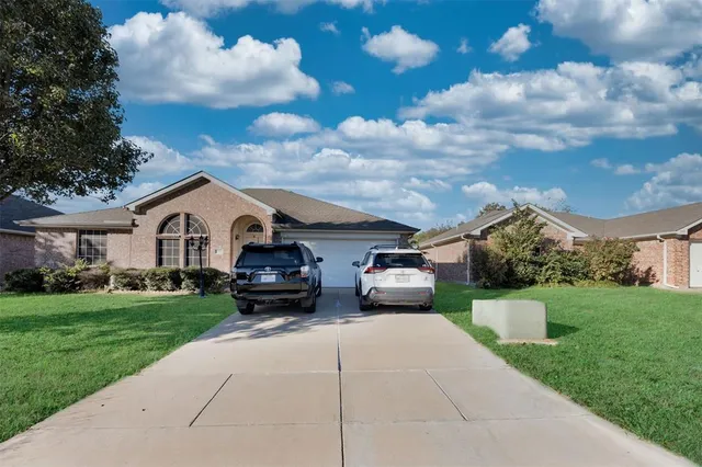$2,250 | 1505 Coastline Lane, Mansfield, TX 76063