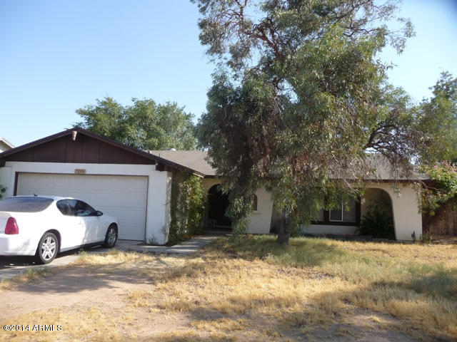 7209 West Hatcher Road Peoria, AZ 85345 - Photo 2 of 19 184