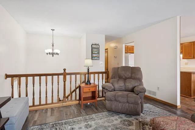 $280,000 | 13354 73rd Place North, Maple Grove, MN 55311