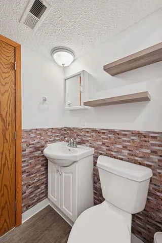 $280,000 | 13354 73rd Place North, Maple Grove, MN 55311