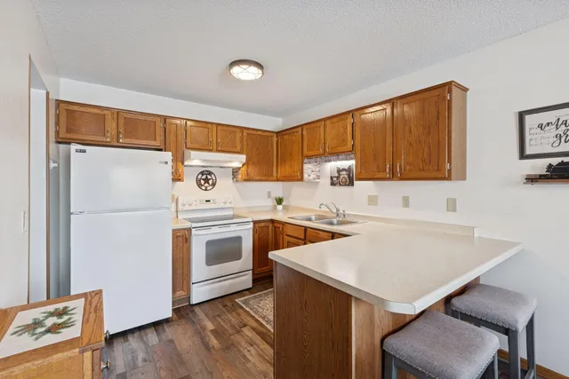 $280,000 | 13354 73rd Place North, Maple Grove, MN 55311