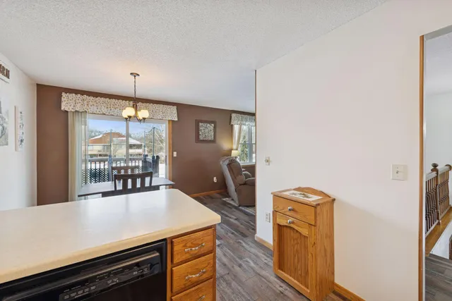 $280,000 | 13354 73rd Place North, Maple Grove, MN 55311