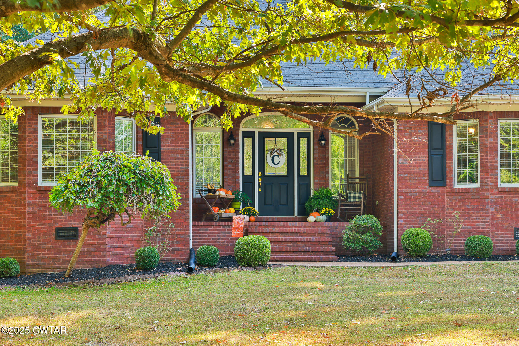 662 Woodlawn Road Sharon, TN 38255 - Photo 2 of 43 FT8A0644