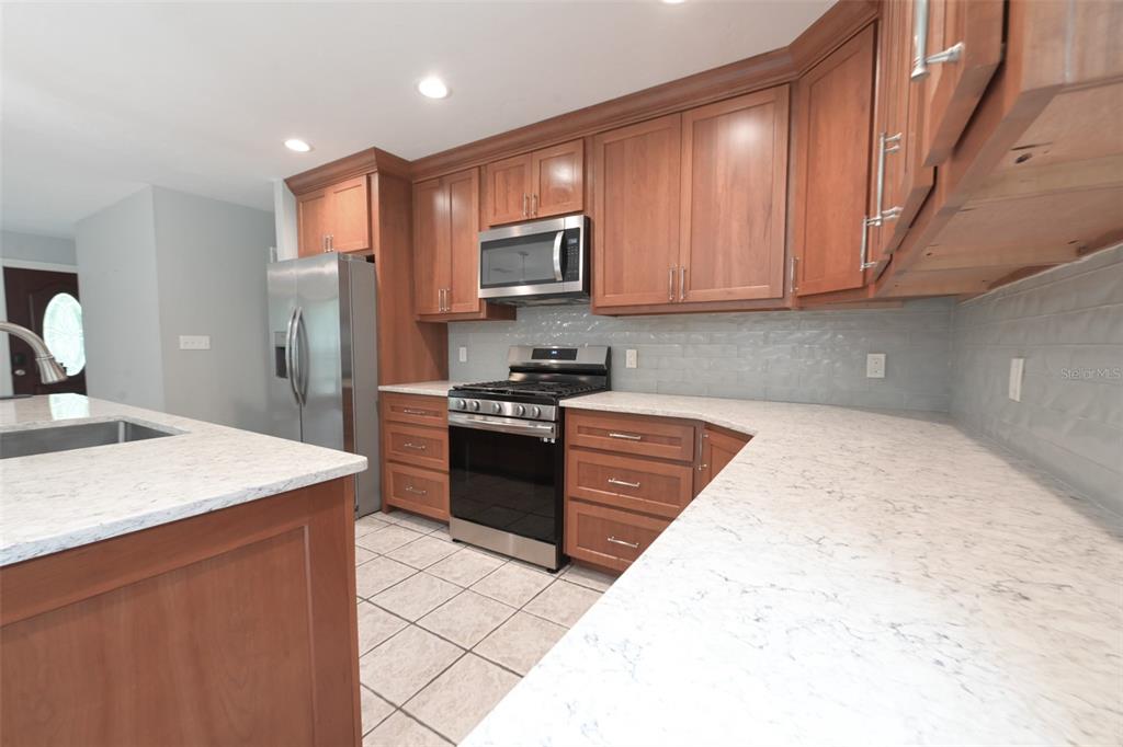 7616 Southwest 10 Avenue Gainesville, FL 32607 - Photo 8 of 28