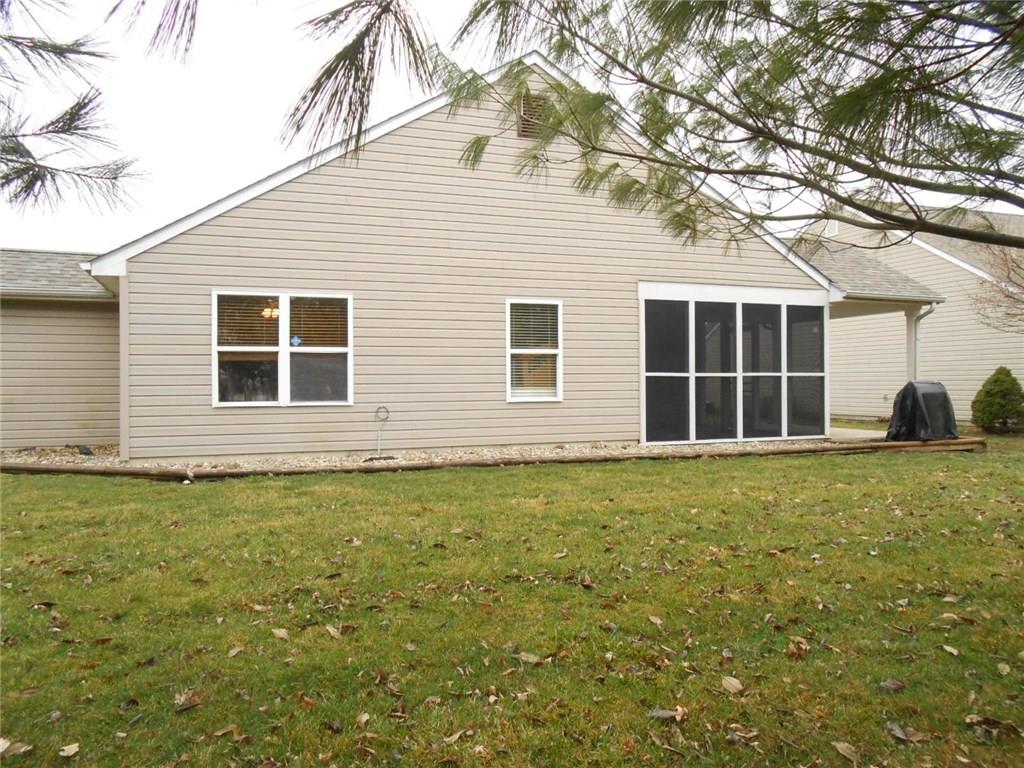 674 Westover Road Avon, IN 46123 - Photo 2 of 20 Gallery Image 2