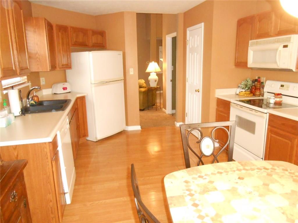 674 Westover Road Avon, IN 46123 - Photo 4 of 20 Gallery Image 4