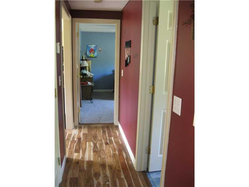 640 Middle Road Waterboro, ME 04087 - Photo 17 of 28 Interior Space/Layout.