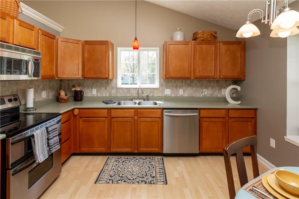 15071 Rutherford Drive Westfield, IN 46074 - Photo 11 of 24 Gallery Image 11