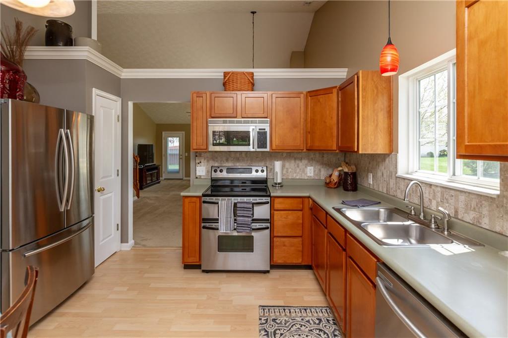 15071 Rutherford Drive Westfield, IN 46074 - Photo 12 of 24 Gallery Image 12