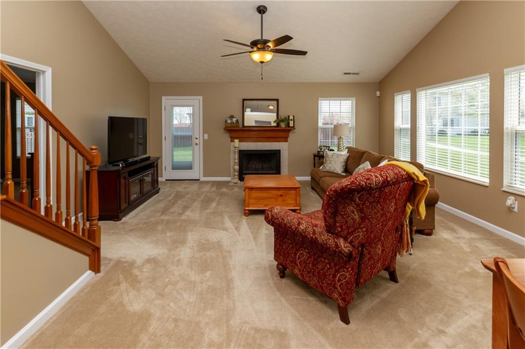 15071 Rutherford Drive Westfield, IN 46074 - Photo 6 of 24 Gallery Image 6