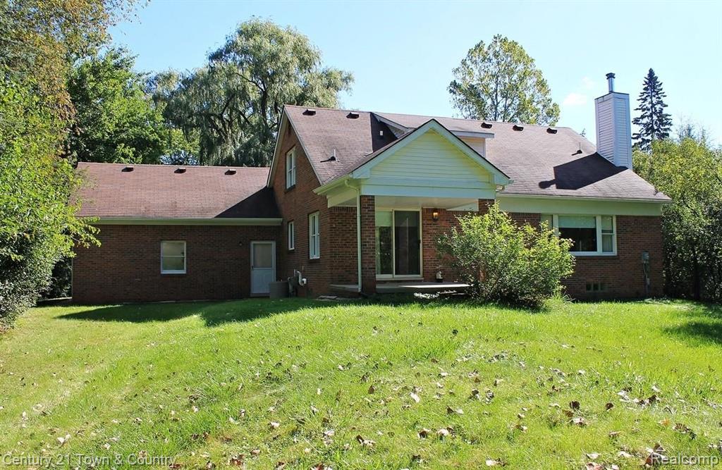 31011 Pear Ridge Farmington Hills, MI 48334 - Photo 8 of 53
