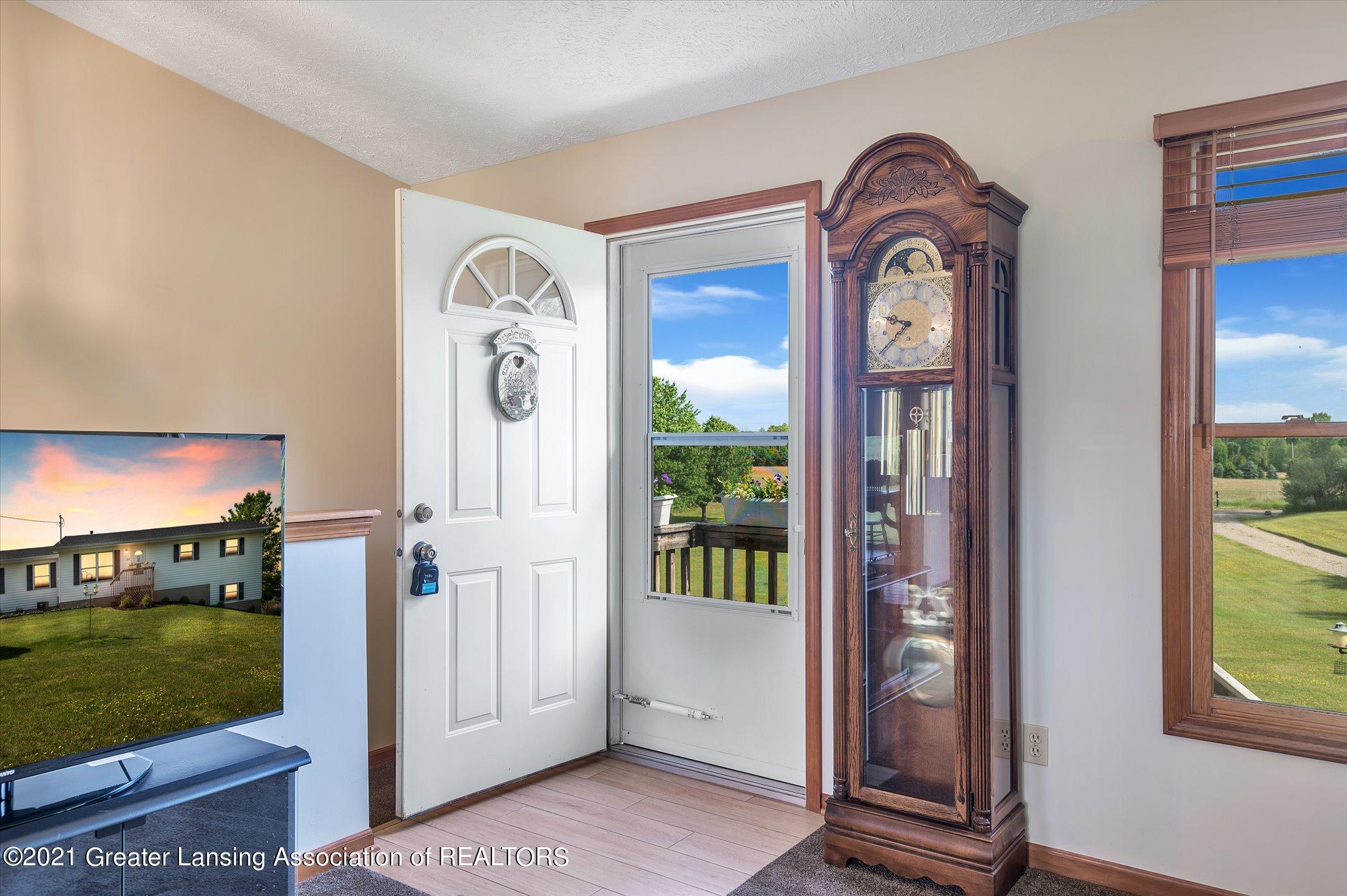 11516 Brown Road Springport, MI 49284 - Photo 6 of 34 06-11516-Brown-WindowStill-Real-Estate-P