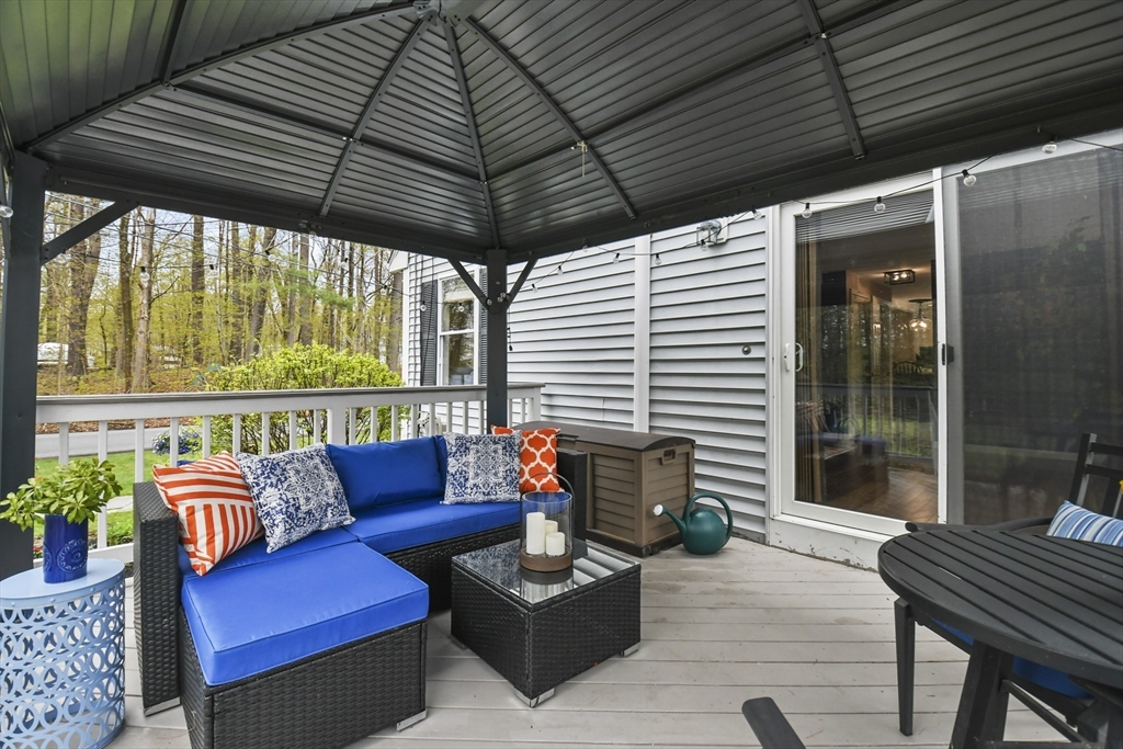10 Sandy Cove Road Lunenburg, MA 01462 - Photo 40 of 43 a outdoor living space with furniture
