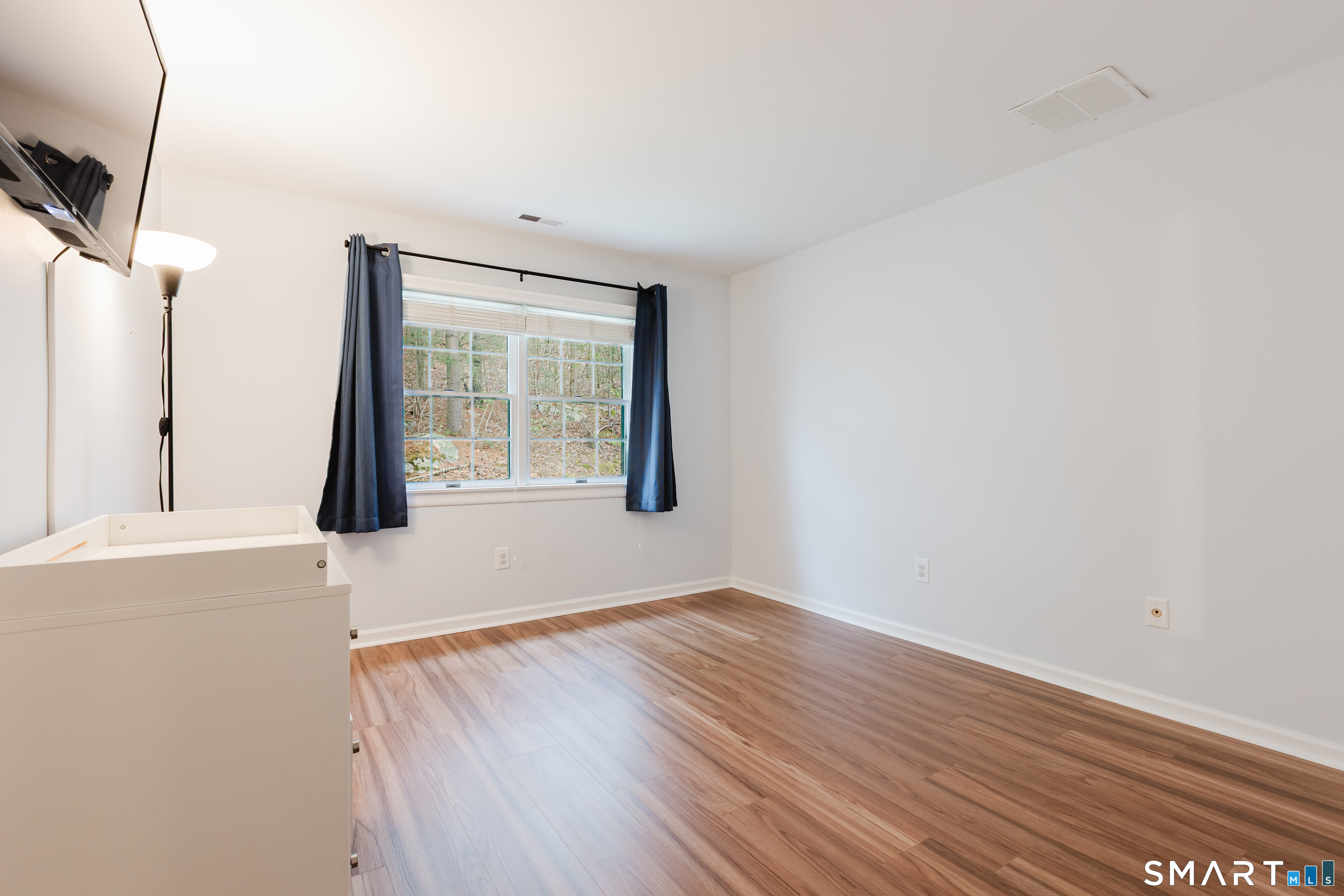 40 Village Walk, Unit 40 Wilton, CT 06897 - Photo 13 of 40 Large 1st floor Bedroom or Home Office