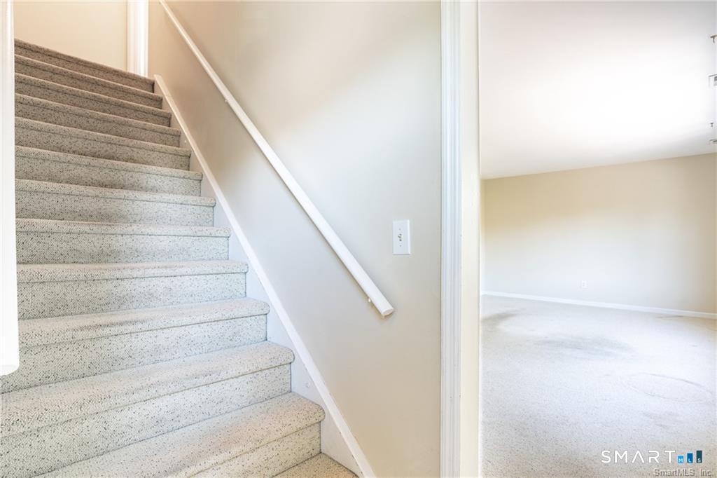 40 Village Walk, Unit 40 Wilton, CT 06897 - Photo 15 of 40 Upstairs to your private sanctuary...