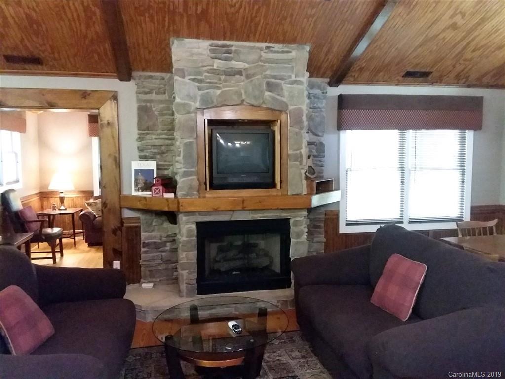 306 Whippoorwill Ln Mill Spring Mill Spring, NC 28756 - Photo 5 of 35