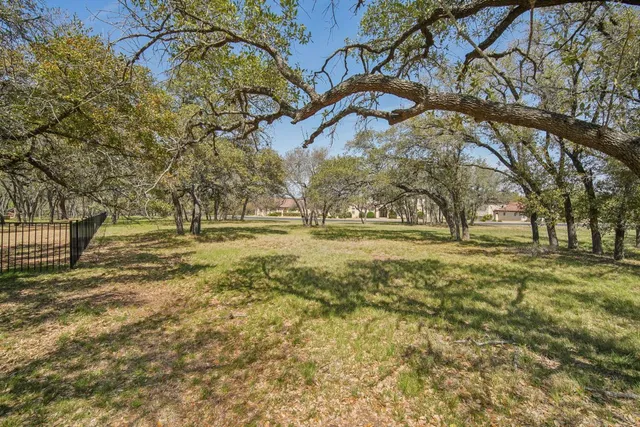 $240,000 | 26101 Masters Parkway, Spicewood, TX 78669