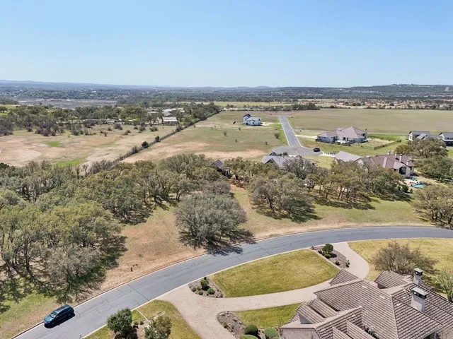 $240,000 | 26101 Masters Parkway, Spicewood, TX 78669