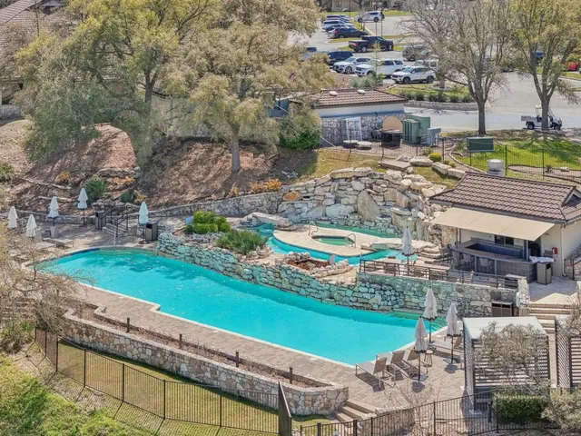 $240,000 | 26101 Masters Parkway, Spicewood, TX 78669