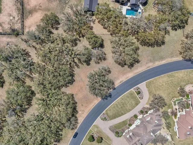 $240,000 | 26101 Masters Parkway, Spicewood, TX 78669