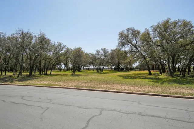 $240,000 | 26101 Masters Parkway, Spicewood, TX 78669
