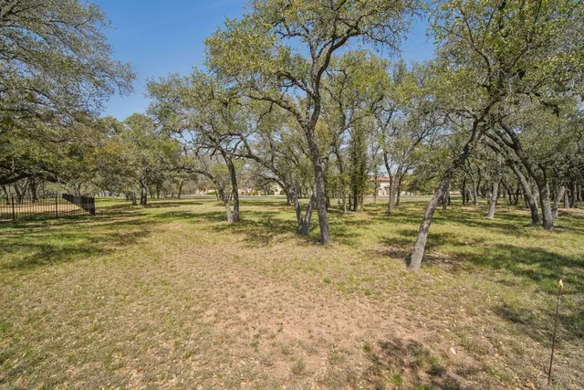 $240,000 | 26101 Masters Parkway, Spicewood, TX 78669