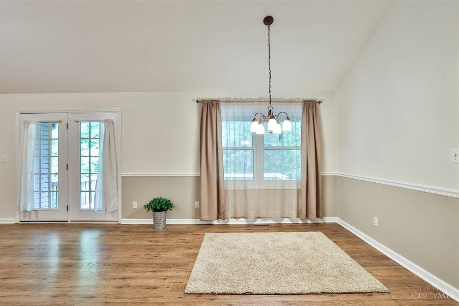 1042 Redbird Road Loveland, OH 45140 - Photo 11 of 42