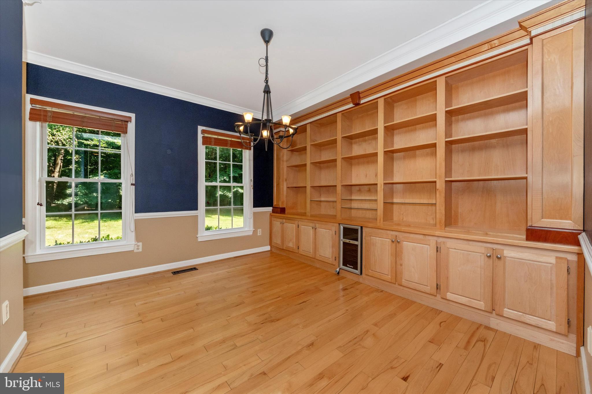 954 Hart Road Crownsville, MD 21032 - Photo 7 of 56 Dining Room