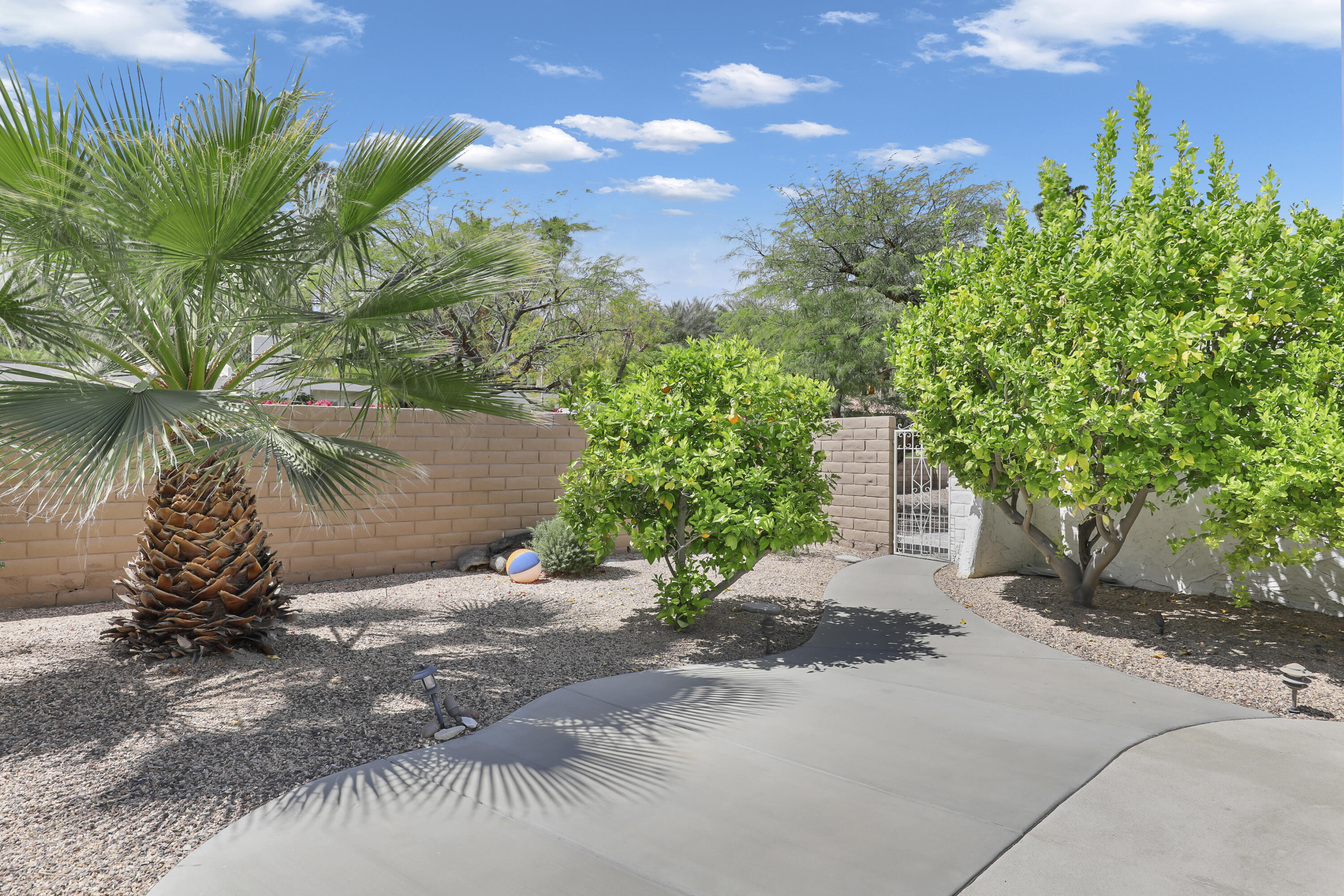 71370 Gardess Road Rancho Mirage, CA 92270 - Photo 2 of 36 Citrus Garden