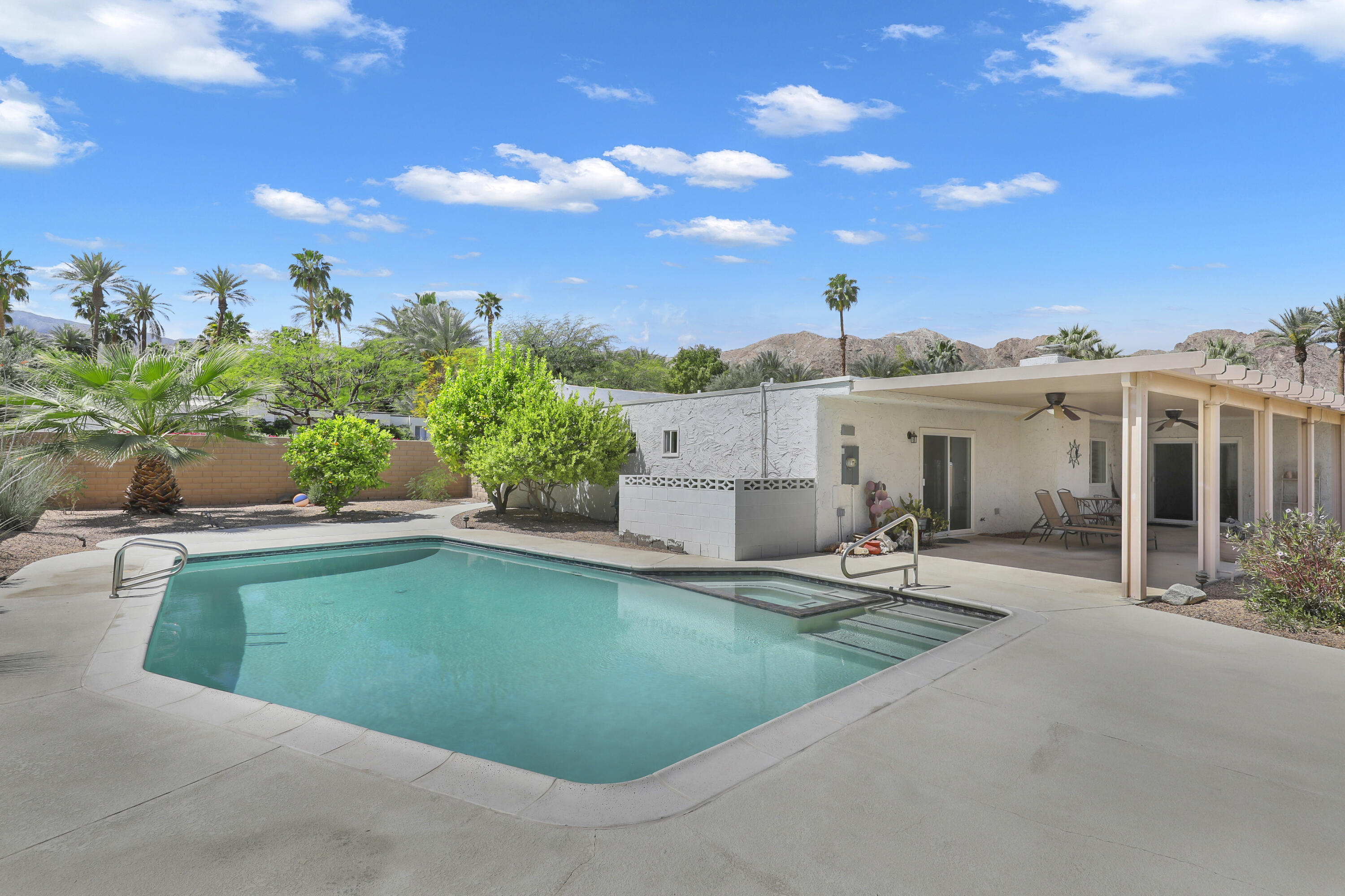 71370 Gardess Road Rancho Mirage, CA 92270 - Photo 29 of 36 pool Views