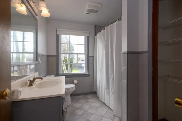 $225,000 | 30 Halmore Drive, Irondequoit, NY 14609