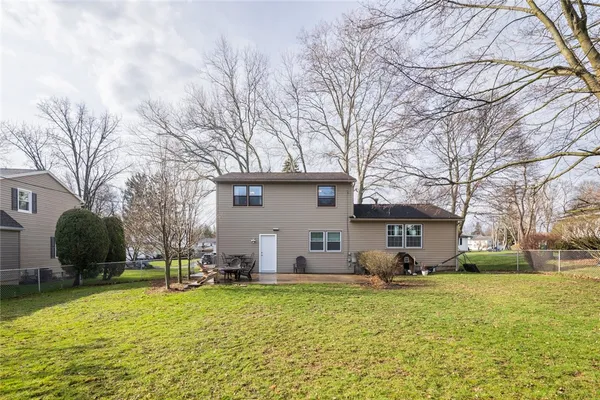 $225,000 | 30 Halmore Drive, Irondequoit, NY 14609